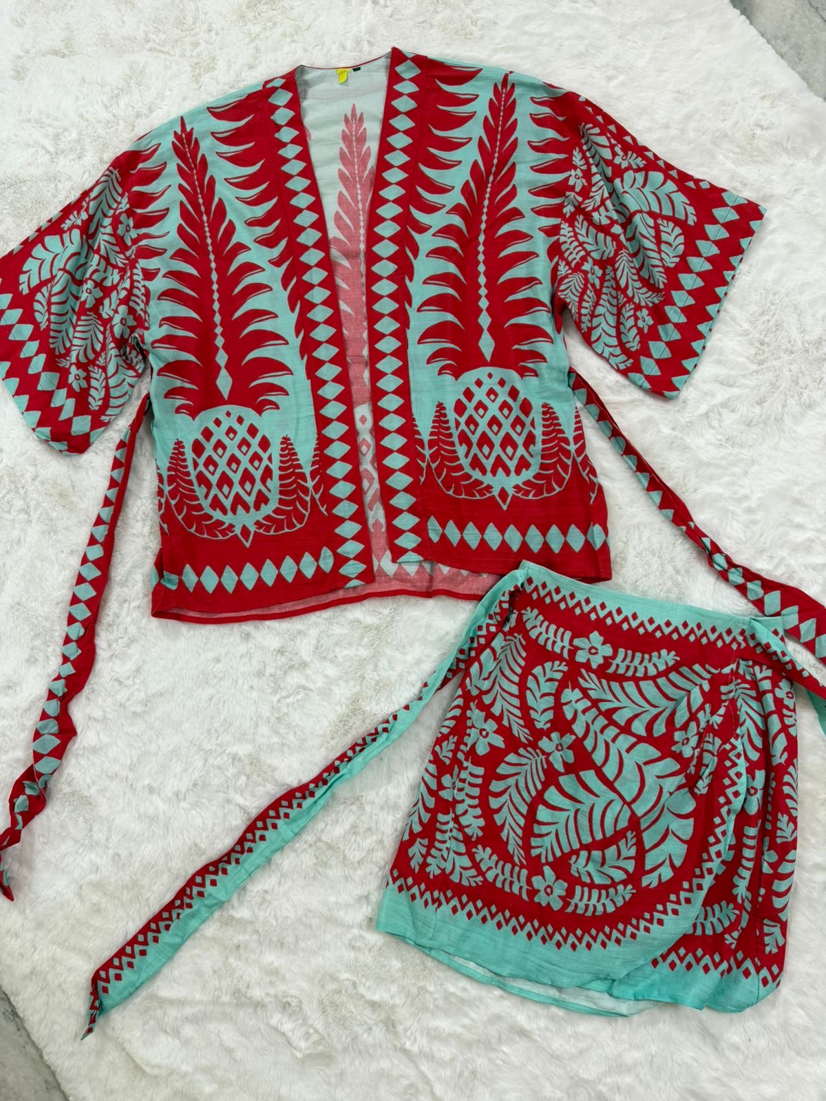 Shrug&wrap around skirt