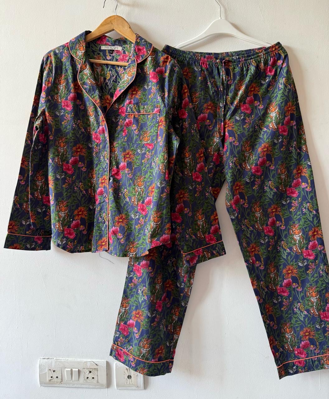 Night suit