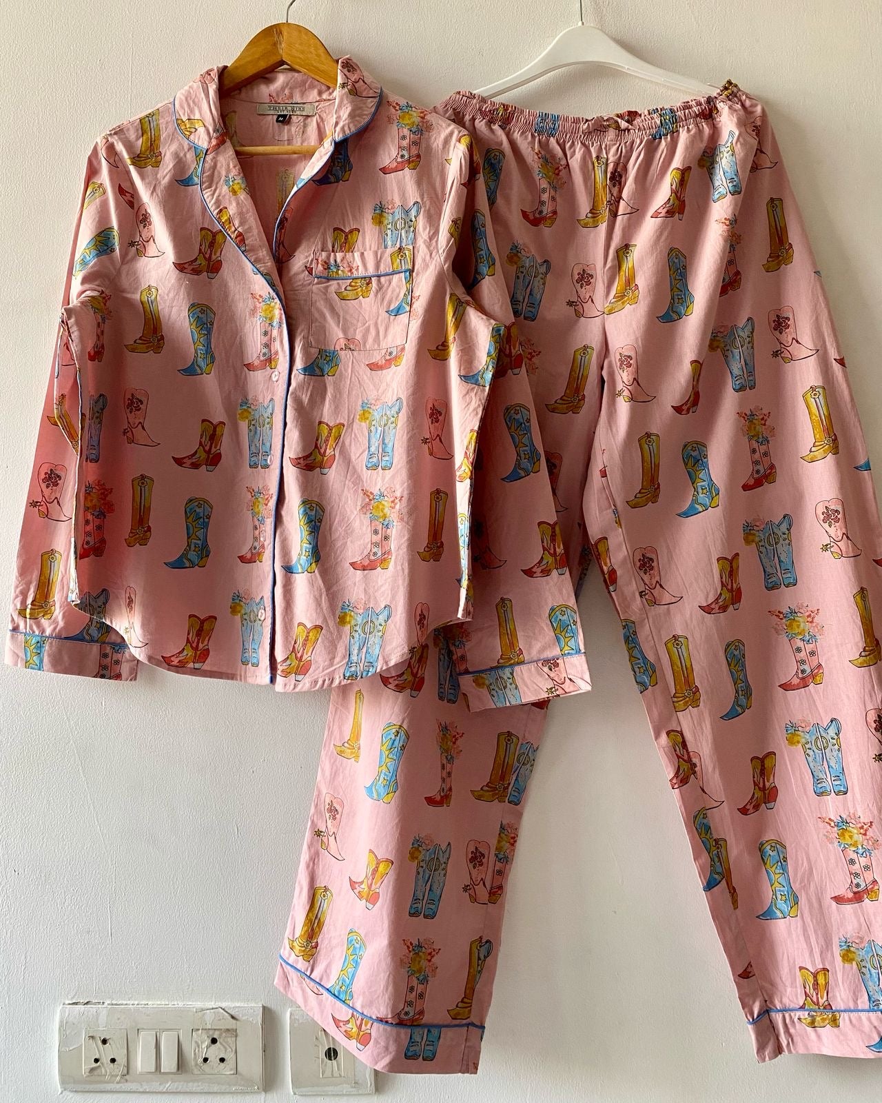 Night suit