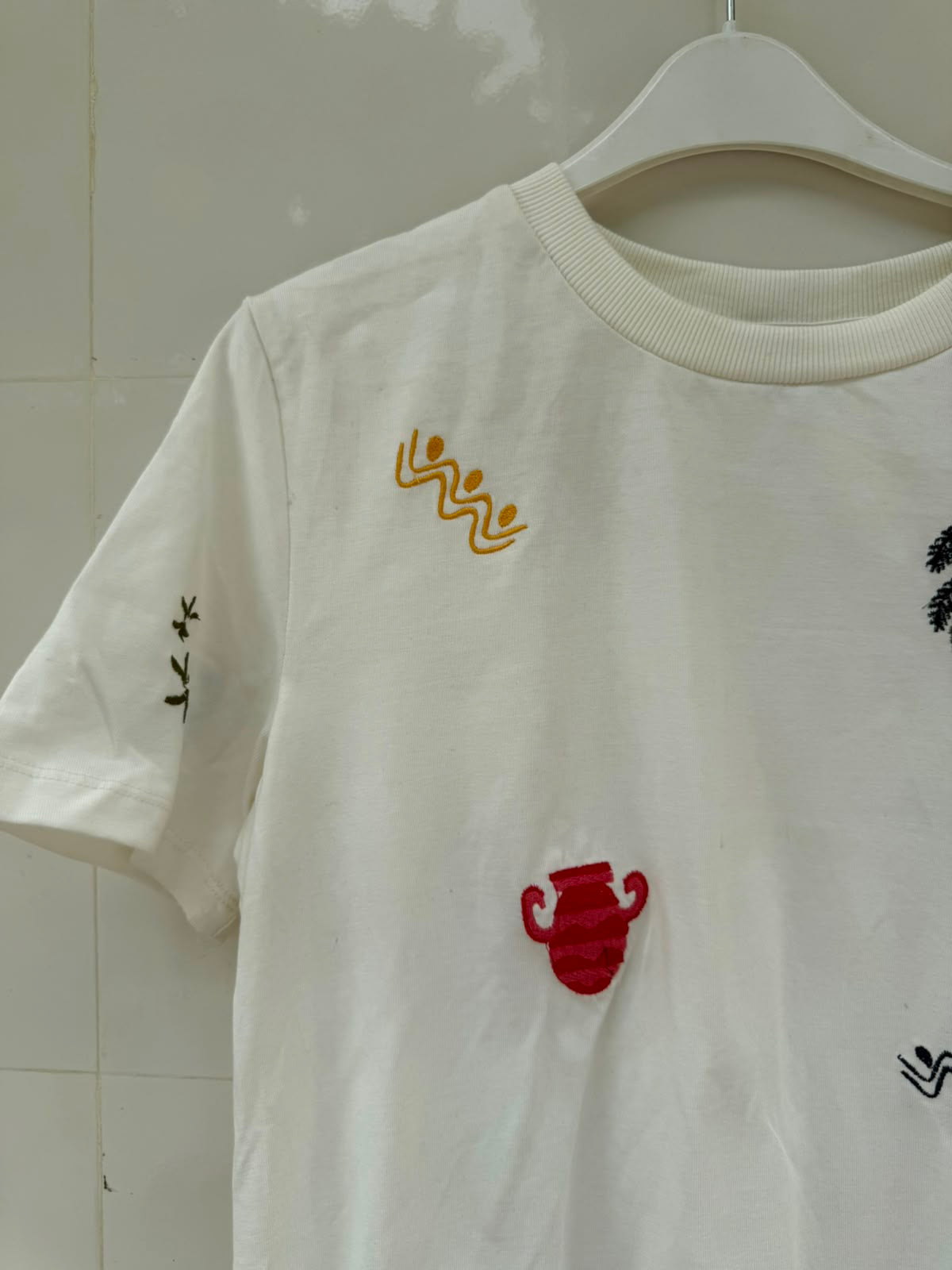 Tee