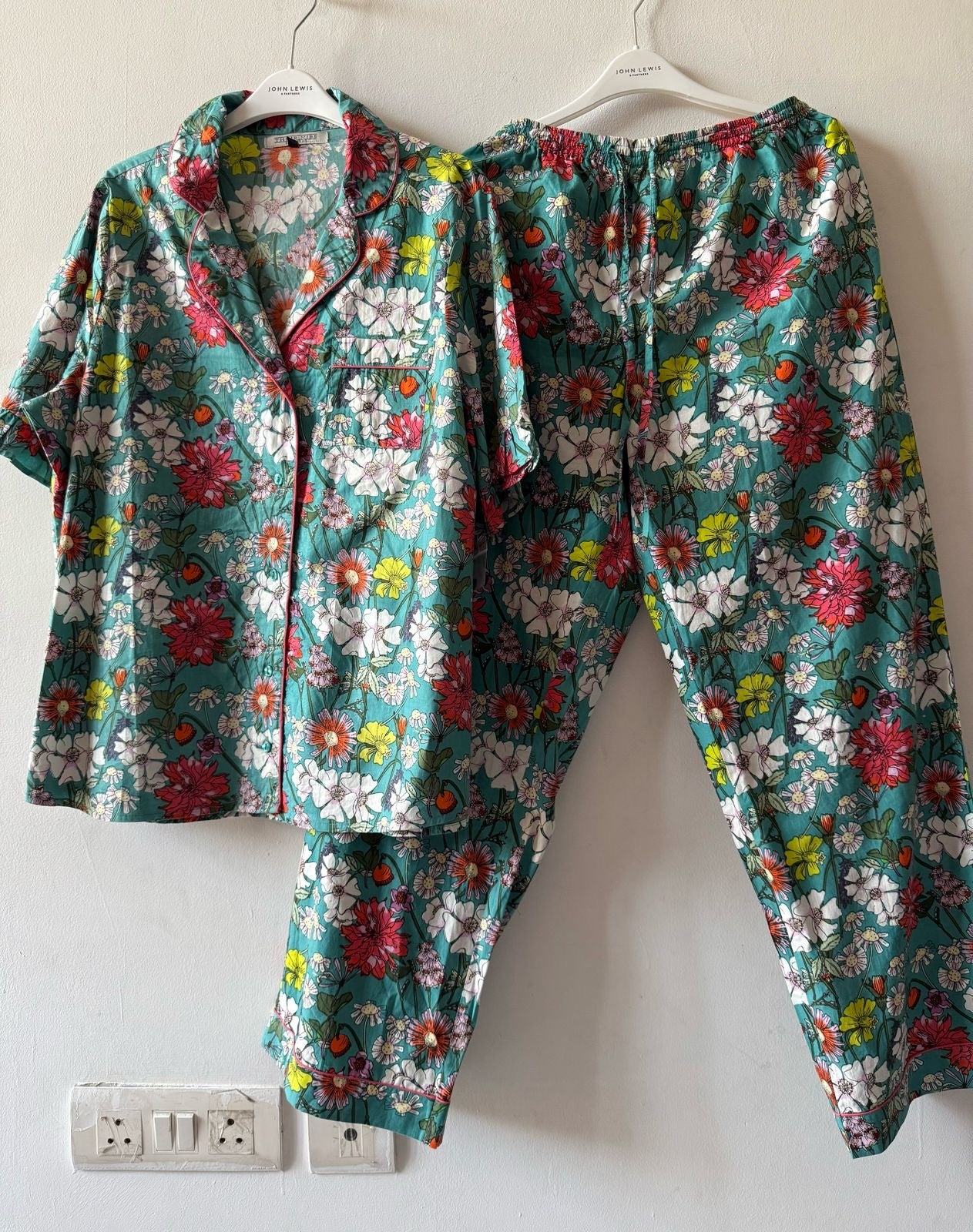 Night suit